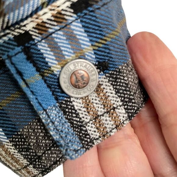 Levi’s Silver Tab Y2K blue plaid button up shirt boys L 16–18 metal buttons ￼ - Picture 3 of 6